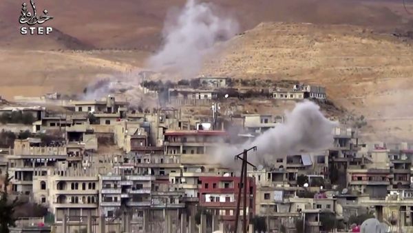 Smoke rise from shelling on Wadi Barada, northwest of Damascus, Syria Smoke rise from shelling on Wadi Barada, northwest of Damascus, Syria - Sputnik International