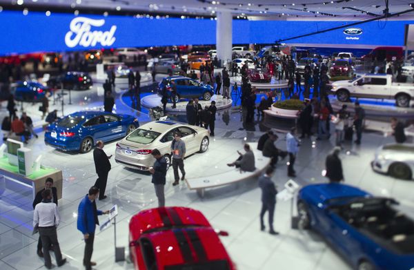 World’s Most Anticipated Vehicles Boast Their Sexy Curves at Detroit Auto Show - Sputnik International