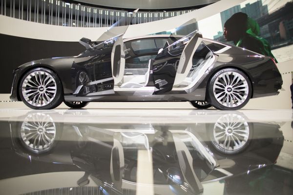 World’s Most Anticipated Vehicles Boast Their Sexy Curves at Detroit Auto Show - Sputnik International