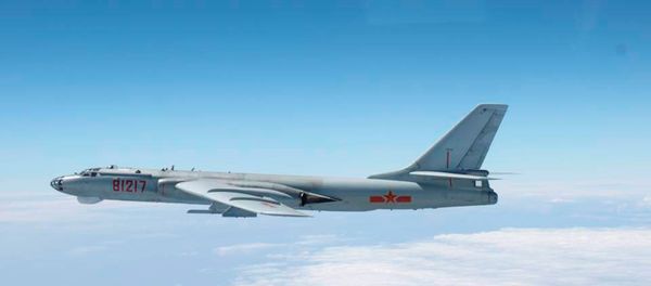 PLA Air Force Xian H-6 Bomber PLA Air Force Xian H-6 Bomber - Sputnik International