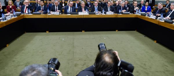 Turkish Cypriot leader Mustafa Akinci, UN Secretary-General Antonio Guterres and Cypriot President Nicos Anastasiades attend the Cyprus reunification talks at the United Nations in Geneva, Switzerland, January 12, 2017. - Sputnik International
