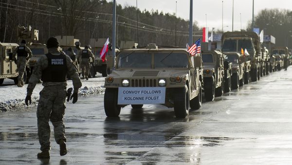 American soldiers are pictured during a welcome ceremony at the Polish-German border in Olszyna, Poland on January 12, 2017 - Sputnik International