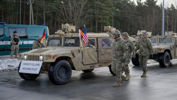 US Colonel Christopher Norrie is pictured during a welcome ceremony at the Polish-German border in Olszyna, Poland on January 12, 2017 - Sputnik International