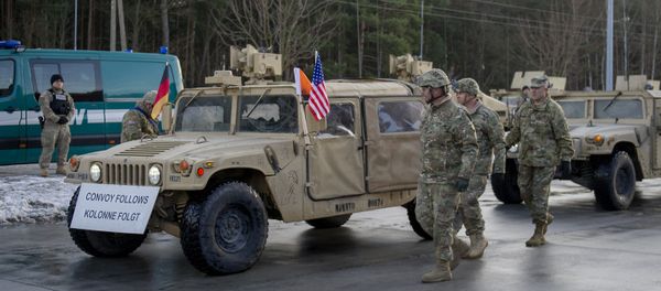 US Colonel Christopher Norrie is pictured during a welcome ceremony at the Polish-German border in Olszyna, Poland on January 12, 2017 - Sputnik International