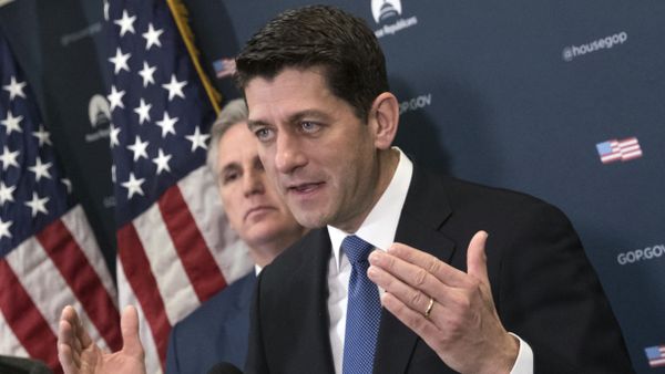 In this Jan. 10, 2017, photo, House Speaker Paul Ryan of Wis., accompanied by House Majority Leader Kevin McCarthy of Calif., meets with reporters on Capitol Hill in Washington - Sputnik International