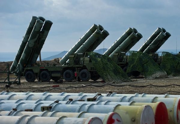 S-400 regiment enters on duty in Crimea S-400 regiment enters on duty in Crimea - Sputnik International