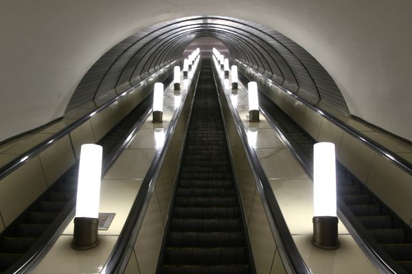 Classical escalator in the Moscow Metro Classical escalator in the Moscow Metro - Sputnik International