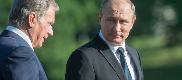 July 1, 2016. President Vladimir Putin (right) and President of the Republic of Finland Sauli Niinisto before a joint news conference following their meeting in Naantali. - Sputnik International