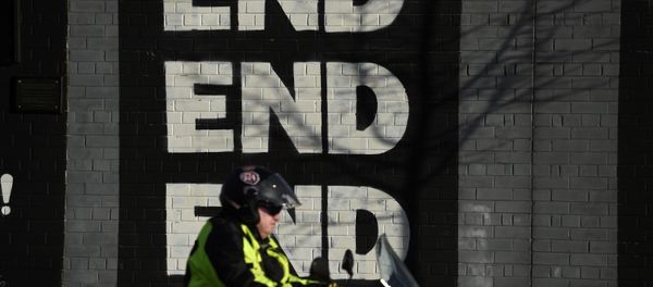 A motorbike is driven past a mural on the Falls Road a day after Northern Ireland's Deputy First Minister Martin McGuinness resigned, throwing the devolved joint administration into crisis, in Belfast Northern Ireland, January 10, 2017. - Sputnik International
