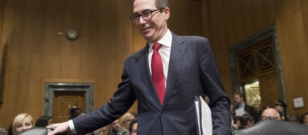 Treasury Secretary-designate Steven Mnuchin arrives on Capitol Hill in Washington, Thursday, Jan. 19, 2017, to testify at his confirmation hearing before the Senate Finance Committee - Sputnik International