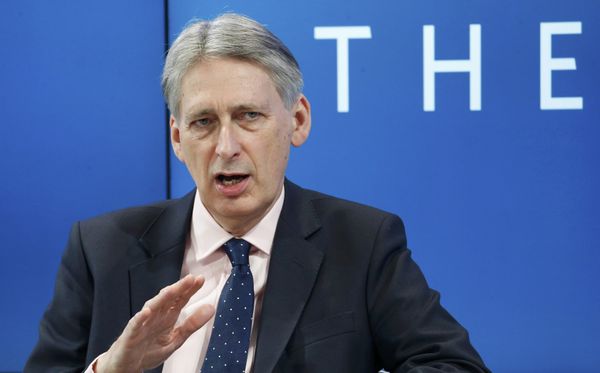 Philip Hammond, Britain's Chancellor of the Exchequer attends the World Economic Forum (WEF) annual meeting in Davos, Switzerland January 20, 2017 - Sputnik International