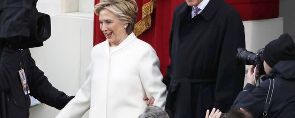 2016 Democratic presidential nominee and former Secretary of State Hillary Clinton (L) arrives with her husband former President Bill Clinton for the inauguration ceremonies swearing in Donald Trump as the 45th president of the United States on the West front of the U.S. Capitol in Washington, U.S., January 20, 2017 2016 Democratic presidential nominee and former Secretary of State Hillary Clinton (L) arrives with her husband former President Bill Clinton for the inauguration ceremonies swearing in Donald Trump as the 45th president of the United States on the West front of the U.S. Capitol in Washington, U.S., January 20, 2017 - Sputnik International