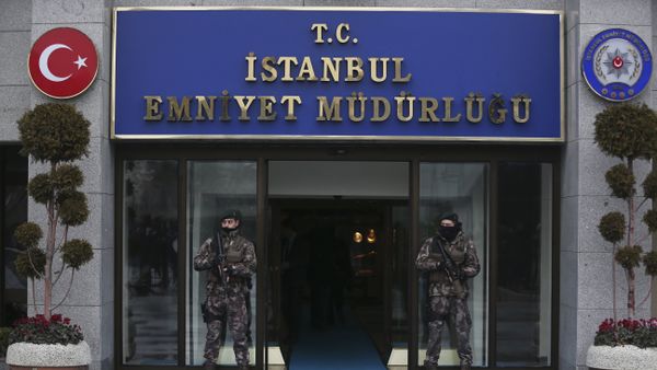 Turkish police officers stand guard at Istanbul Police Department (File) Turkish police officers stand guard at Istanbul Police Department (File) - Sputnik International