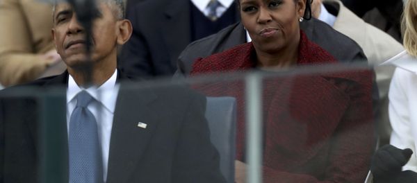 Outgoing US first lady Michelle Obama looking disinterested during the 2017 inauguration ceremonies. - Sputnik International