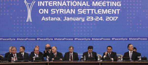 Participants of Syria peace talks attend a meeting in Astana, Kazakhstan January 23, 2017. - Sputnik International