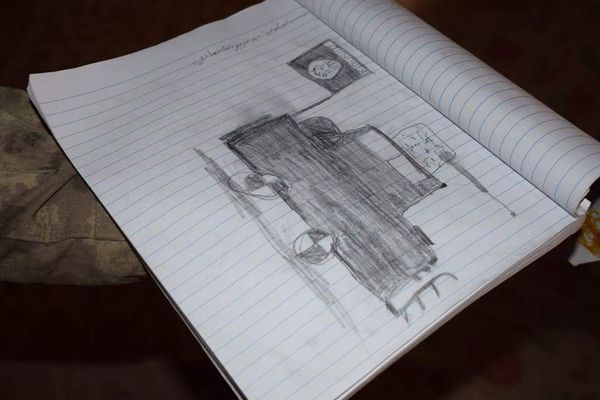 Drawings of Children Enslaved by Daesh Found in Mosul  - Sputnik International