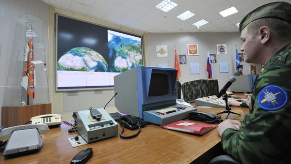 A serviceman at a radar of the missile defense system. (File) - Sputnik International