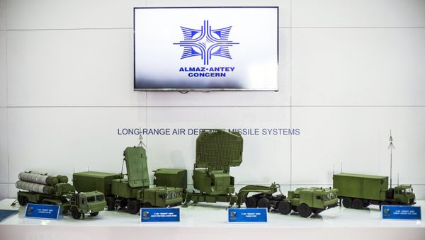 S-400 Triumph air defense system mock-up displayed by the Almaz-Antei mount at the 2015 Dubai Airshow S-400 Triumph air defense system mock-up displayed by the Almaz-Antei mount at the 2015 Dubai Airshow - Sputnik International