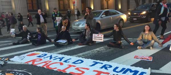 President Donald Trump’s latest batch of executive actions drew protesters and activists to the streets surrounding the White House. President Donald Trump’s latest batch of executive actions drew protesters and activists to the streets surrounding the White House. - Sputnik International