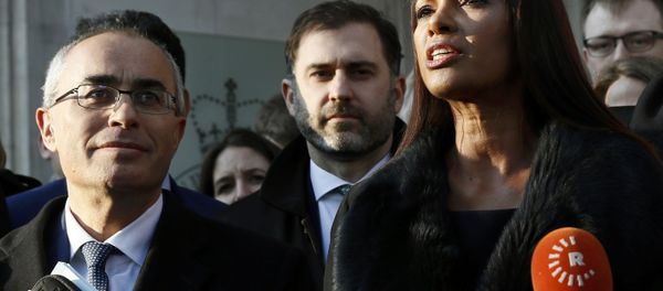 Gina Miller speaks outside the Supreme Court following the decision of a court ruling that Theresa May's government requires parliamentary approval to start the process of leaving the European Union, in Parliament Square, central London, Britain, January 24, 2017. - Sputnik International
