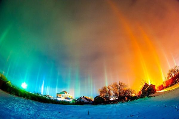 Mysterious light beams in Russia's Rostov-on-Don Mysterious light beams in Russia's Rostov-on-Don - Sputnik International