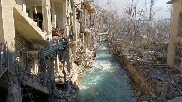 A picture shows the area around the Ain al-Fijeh water pumping station, in the countryside of Damascus, on January 29, 2017, after the Syrian army entered it for the first time in four years after a deal with rebels who first seized it in 2012 A picture shows the area around the Ain al-Fijeh water pumping station, in the countryside of Damascus, on January 29, 2017, after the Syrian army entered it for the first time in four years after a deal with rebels who first seized it in 2012 - Sputnik International