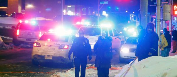 Police officers are seen near a mosque after a shooting in Quebec City, January 29, 2017 Police officers are seen near a mosque after a shooting in Quebec City, January 29, 2017 - Sputnik International
