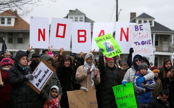 Several hundred people rally against a temporary travel ban signed by U.S. President Donald Trump in an executive order during a protest in Hamtramck, Michigan, U.S., January 29, 2017 Several hundred people rally against a temporary travel ban signed by U.S. President Donald Trump in an executive order during a protest in Hamtramck, Michigan, U.S., January 29, 2017 - Sputnik International