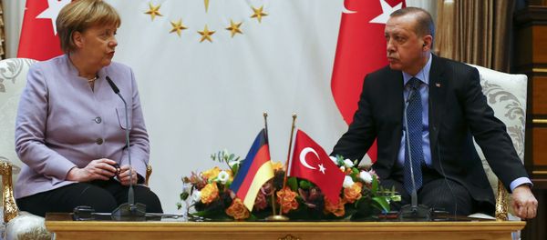 Turkish President Recep Tayyip Erdogan and German Chancellor Angela Merkel meet at the presidential palace during the first visit since July's failed coup in Ankara, Turkey, February 2, 2017. - Sputnik International