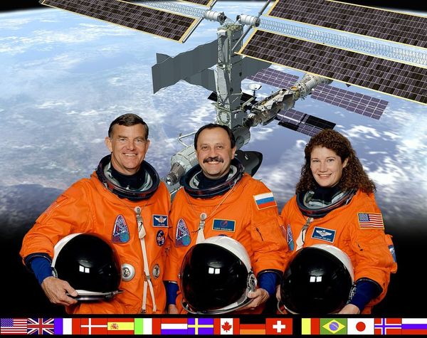 The crew of the ISS Expedition 2 mission: James S. Voss, Yury V. Usachev, and Susan J. Helms. - Sputnik International