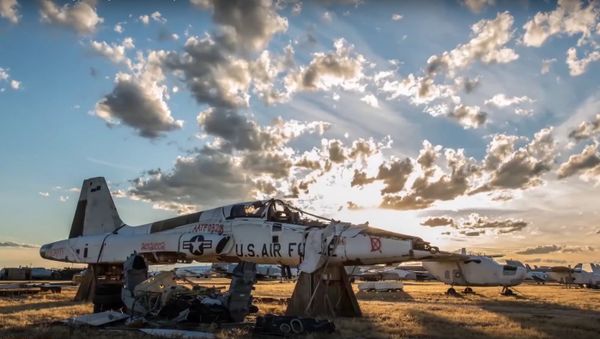 Surreal Military Boneyard Time-lapse - Sputnik International