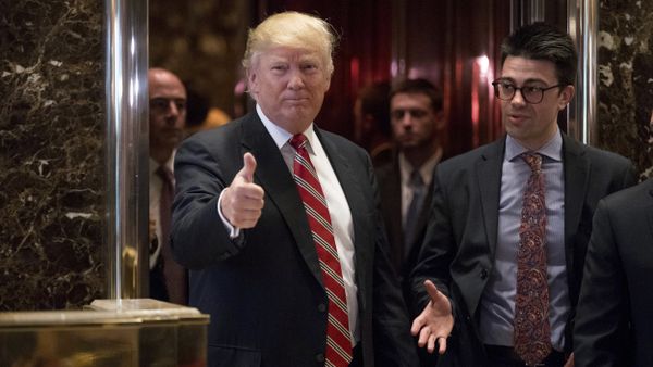 President-elect Donald Trump gives a thumbs up to members of the media after meeting with Martin Luther King III, son of Martin Luther King Jr., at Trump Tower in New York, Monday, Jan. 16, 2017 President-elect Donald Trump gives a thumbs up to members of the media after meeting with Martin Luther King III, son of Martin Luther King Jr., at Trump Tower in New York, Monday, Jan. 16, 2017 - Sputnik International
