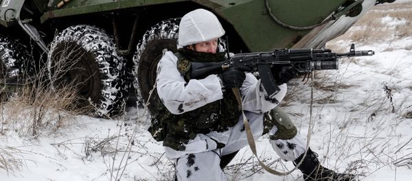 A serviceman with the Central Military District's peacekeeping unit during tactical exercises conducted at the firing ground to train in Ratnik infantry combat system use A serviceman with the Central Military District's peacekeeping unit during tactical exercises conducted at the firing ground to train in Ratnik infantry combat system use - Sputnik International