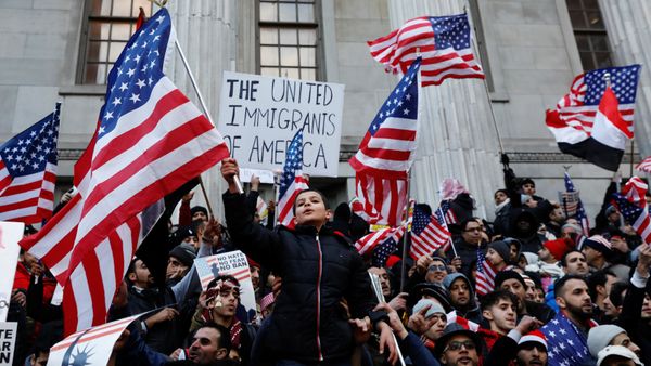 Demonstrators participate in a protest by the Yemeni community against U.S. President Donald Trump's travel ban in the Brooklyn borough of New York, U.S., February 2, 2017 - Sputnik International