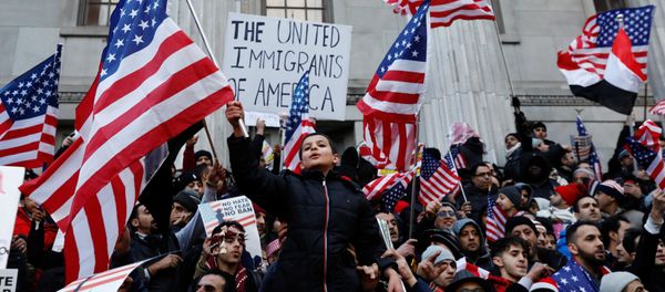 Demonstrators participate in a protest by the Yemeni community against U.S. President Donald Trump's travel ban in the Brooklyn borough of New York, U.S., February 2, 2017 Demonstrators participate in a protest by the Yemeni community against U.S. President Donald Trump's travel ban in the Brooklyn borough of New York, U.S., February 2, 2017 - Sputnik International