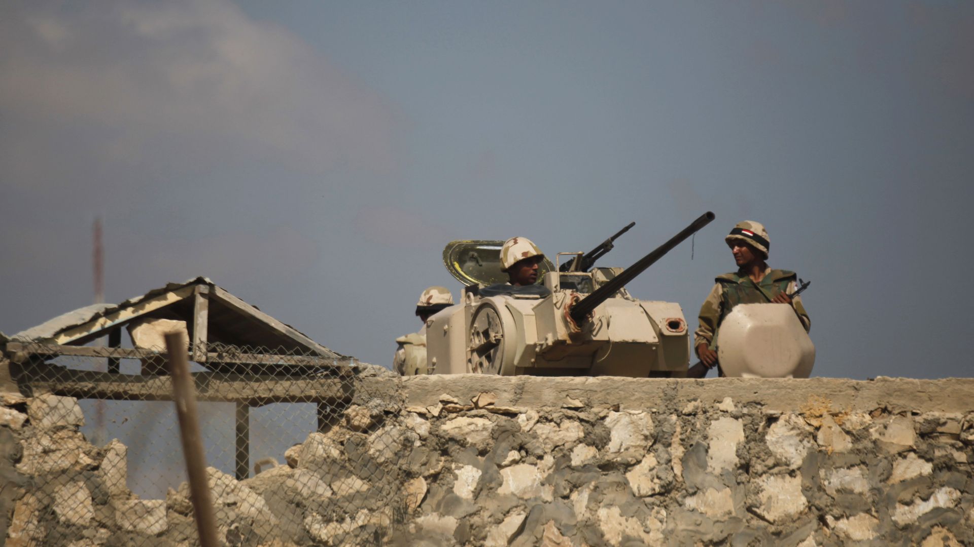 Egyptian army soldiers stand guard on the border with Egypt in Rafah, southern Gaza Strip (File) Egyptian army soldiers stand guard on the border with Egypt in Rafah, southern Gaza Strip (File) - Sputnik International, 1920, 09.07.2024