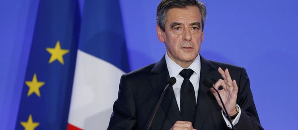 Francois Fillon, former French prime minister, member of The Republicans political party and 2017 presidential candidate of the French centre-right, speaks during a news conference about a fake job scandal at his campaign headquarters in Paris, France. (File) - Sputnik International