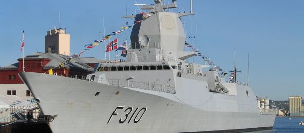 The frigate KNM Fridtjof Nansen at port in Oslo The frigate KNM Fridtjof Nansen at port in Oslo - Sputnik International