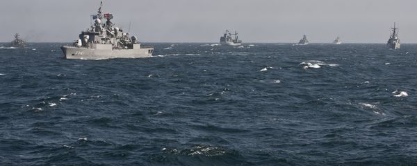War ships of the NATO Standing Maritime Group-2 take part in a military drill on the Black Sea. (File) War ships of the NATO Standing Maritime Group-2 take part in a military drill on the Black Sea. (File) - Sputnik International