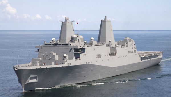USS Green Bay (LPD 20) - Sputnik International