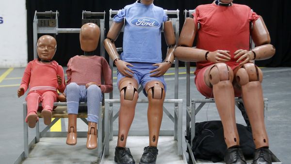 Crash Test Dummies at Ford Motor Company's Dearborn Development Center. - Sputnik International