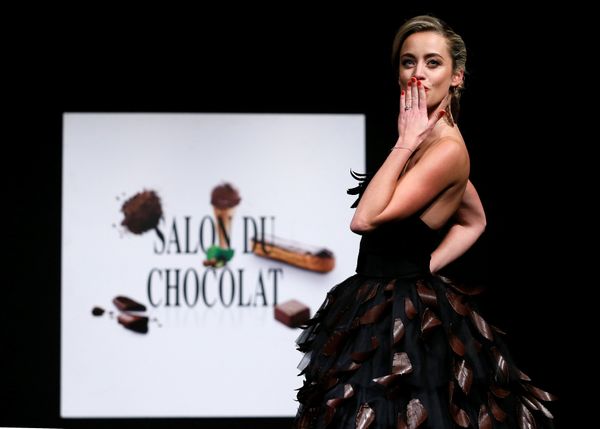 Sweet Couture: Models Parade in Chocolate Oufits at a Brussels Fair - Sputnik International