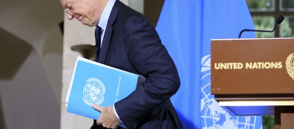 U.N. mediator for Syria Staffan de Mistura leaves after a news conference after a meeting at the United Nations in Geneva, Switzerland, January 12, 2017. U.N. mediator for Syria Staffan de Mistura leaves after a news conference after a meeting at the United Nations in Geneva, Switzerland, January 12, 2017. - Sputnik International