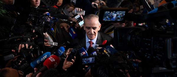 Rebel spokesman Yehya al-Aridi speaks to the media during the second day of Syria peace talks at Astana's Rixos President Hotel on January 24, 2017 - Sputnik International