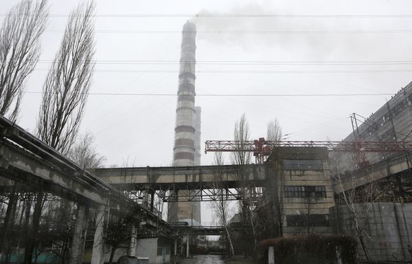 Steam rises from a smokestack at the Trypillya thermal power plant in Ukrainka, about 50 kilometers (31.3 miles) south of Kiev, Ukraine, Thursday, Feb. 11, 2016 Steam rises from a smokestack at the Trypillya thermal power plant in Ukrainka, about 50 kilometers (31.3 miles) south of Kiev, Ukraine, Thursday, Feb. 11, 2016 - Sputnik International