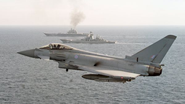 British Navy and Air Force escort Russian warships Admiral Kuznetsov and Pyotr Veliky - Sputnik International