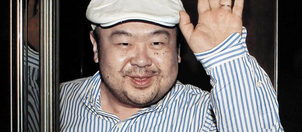 In this June 4, 2010 file photo, Kim Jong-nam, the eldest son of North Korean leader Kim Jong Il, waves after his first-ever interview with South Korean media in Macau, China - Sputnik International