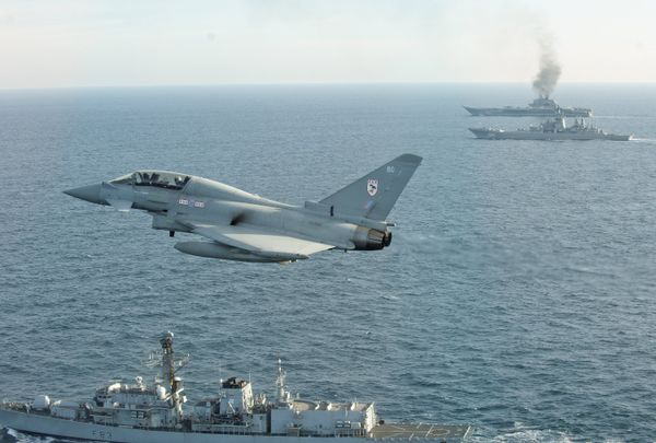 British Navy and Air Force escort Russian warships Admiral Kuznetsov and Pyotr Veliky British Navy and Air Force escort Russian warships Admiral Kuznetsov and Pyotr Veliky - Sputnik International