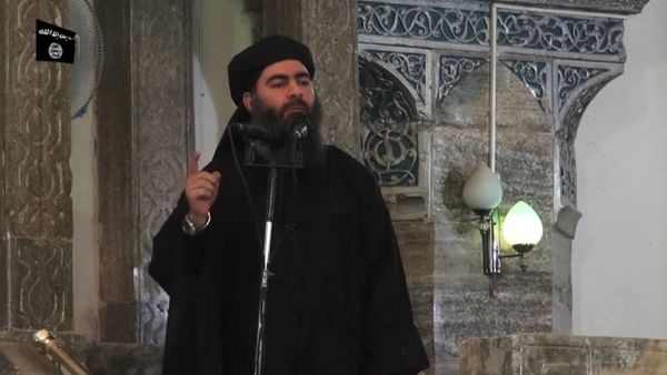 This July 5, 2014 photo shows an image grab taken from a propaganda video released by al-Furqan Media allegedly showing the leader of the Islamic State (IS) jihadist group, Abu Bakr al-Baghdadi, aka Caliph Ibrahim, adressing Muslim worshippers at a mosque in the militant-held northern Iraqi city of Mosul - Sputnik International