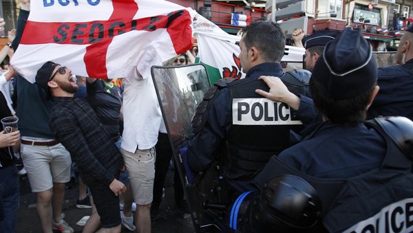 England fans gather outside a bar in Lille, France Wednesday, June 15, 2016 one day ahead of their Euro 2016 Group B soccer match against Wales in nearby Lens. - Sputnik International